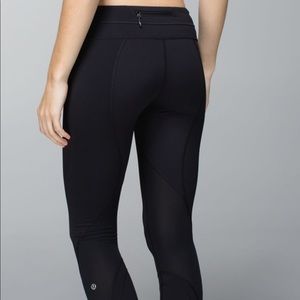 Lululemon Inspire Crop II *Luxtreme